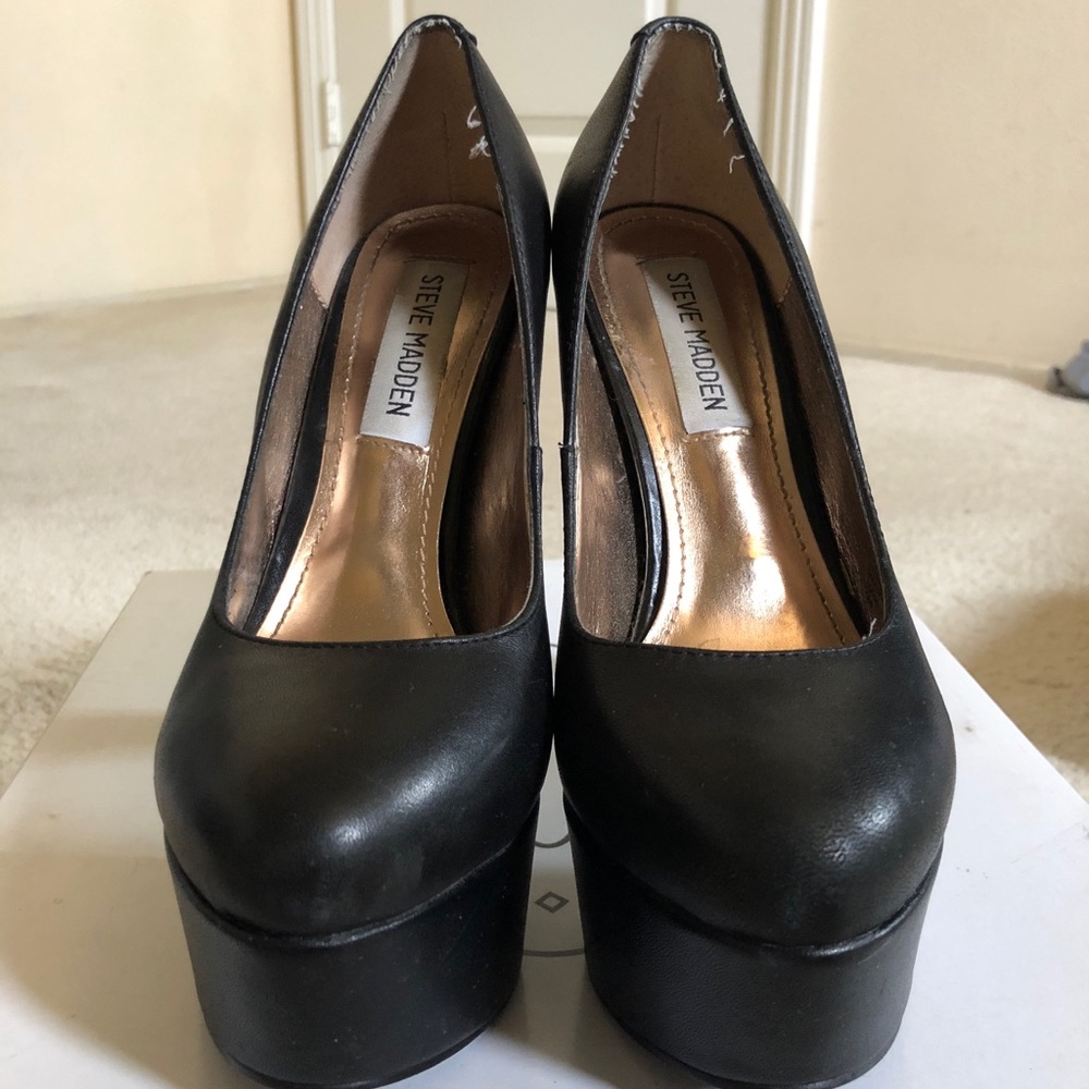Steve Madden Equality Pumps